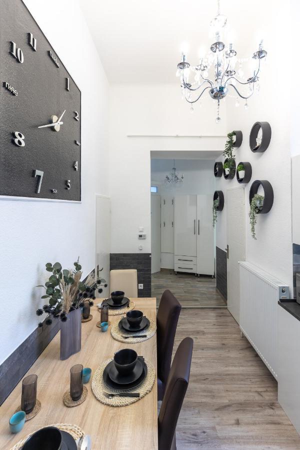 Urban Oasis Apartment Budapest Luaran gambar