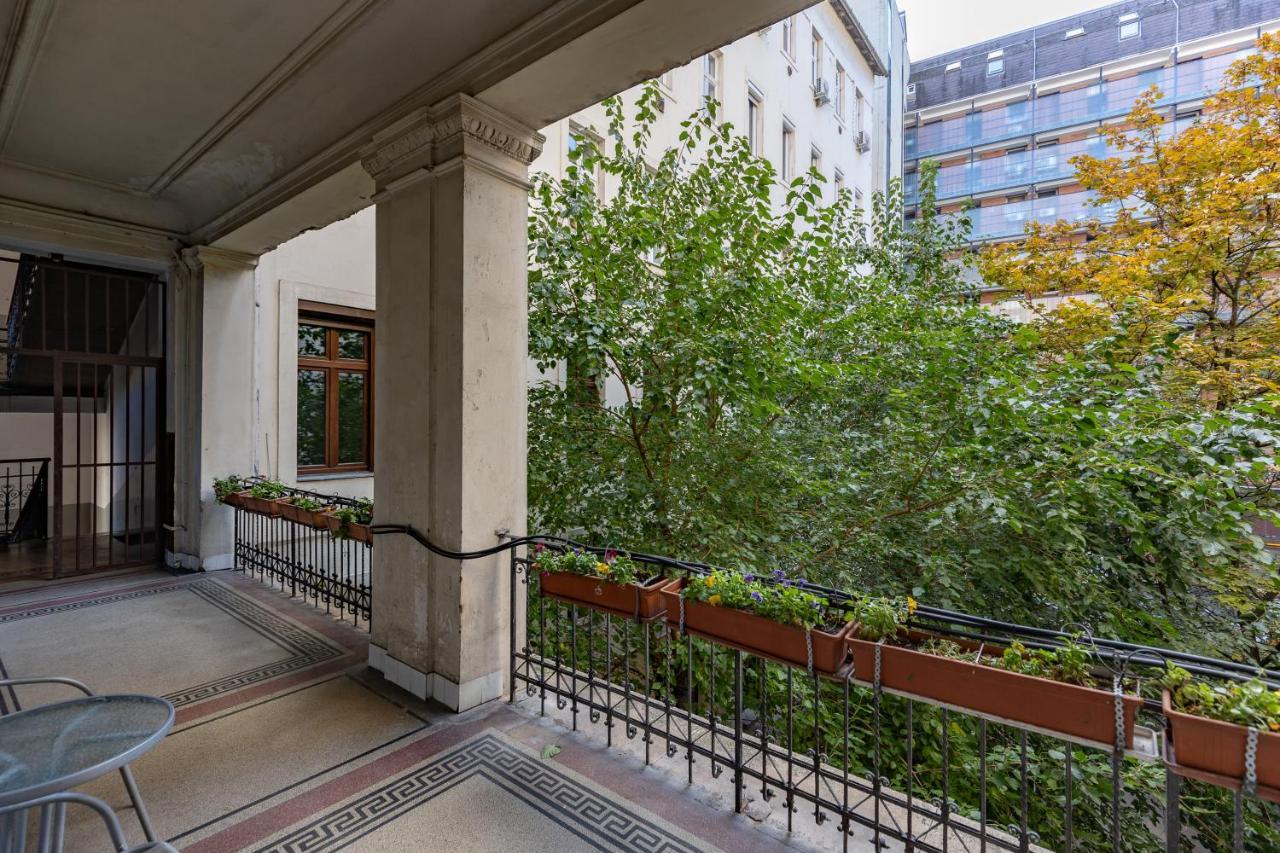 Urban Oasis Apartment Budapest Luaran gambar